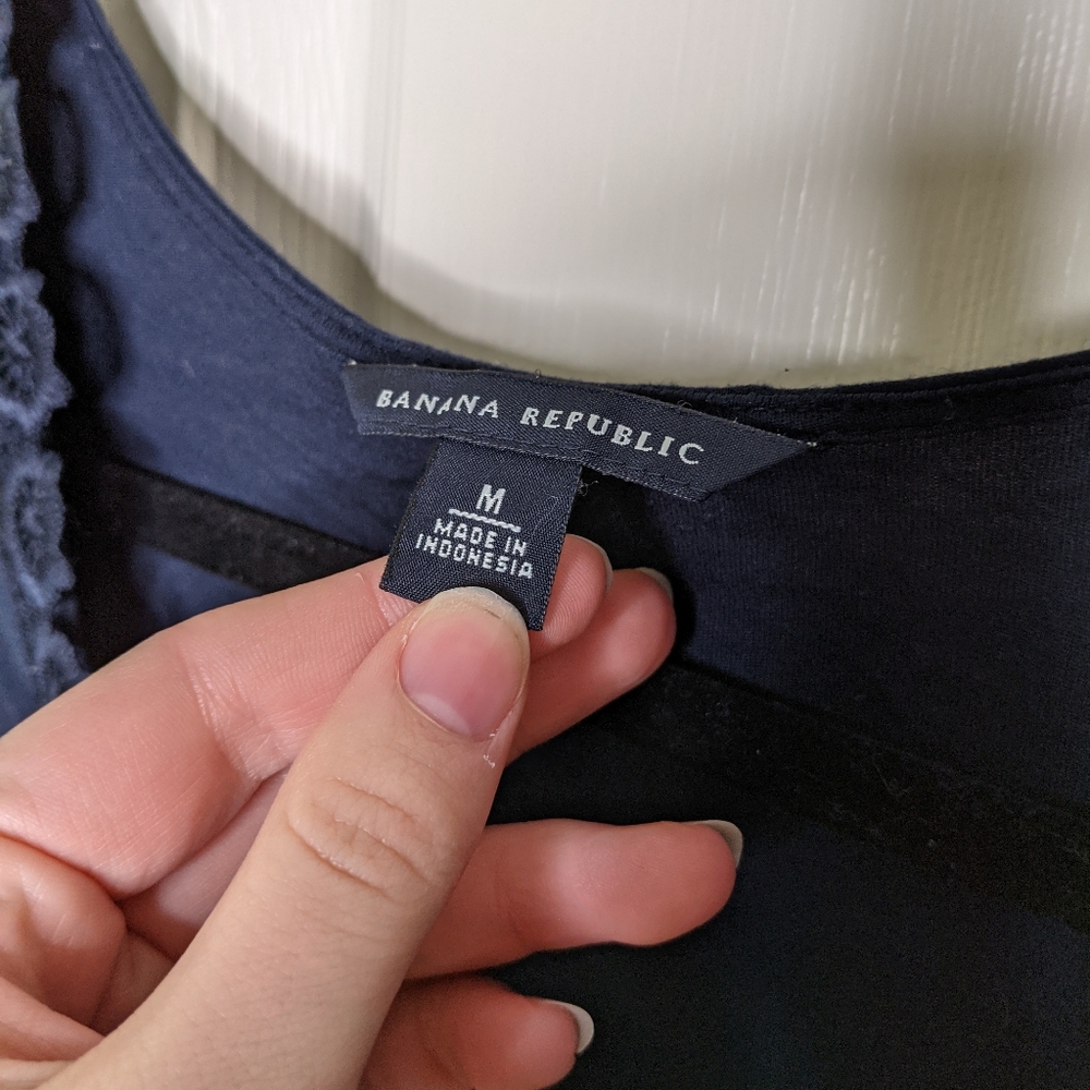 Navy Blue Banana Republic Lace Tee - Picture 2 of 4